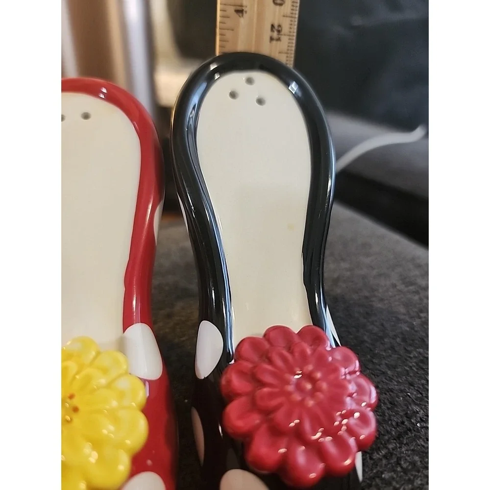 High‎ Heels Salt and Pepper Shakers Pier 1 Polkadot Red and Black